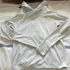 Funnelneck Lululemon pullover